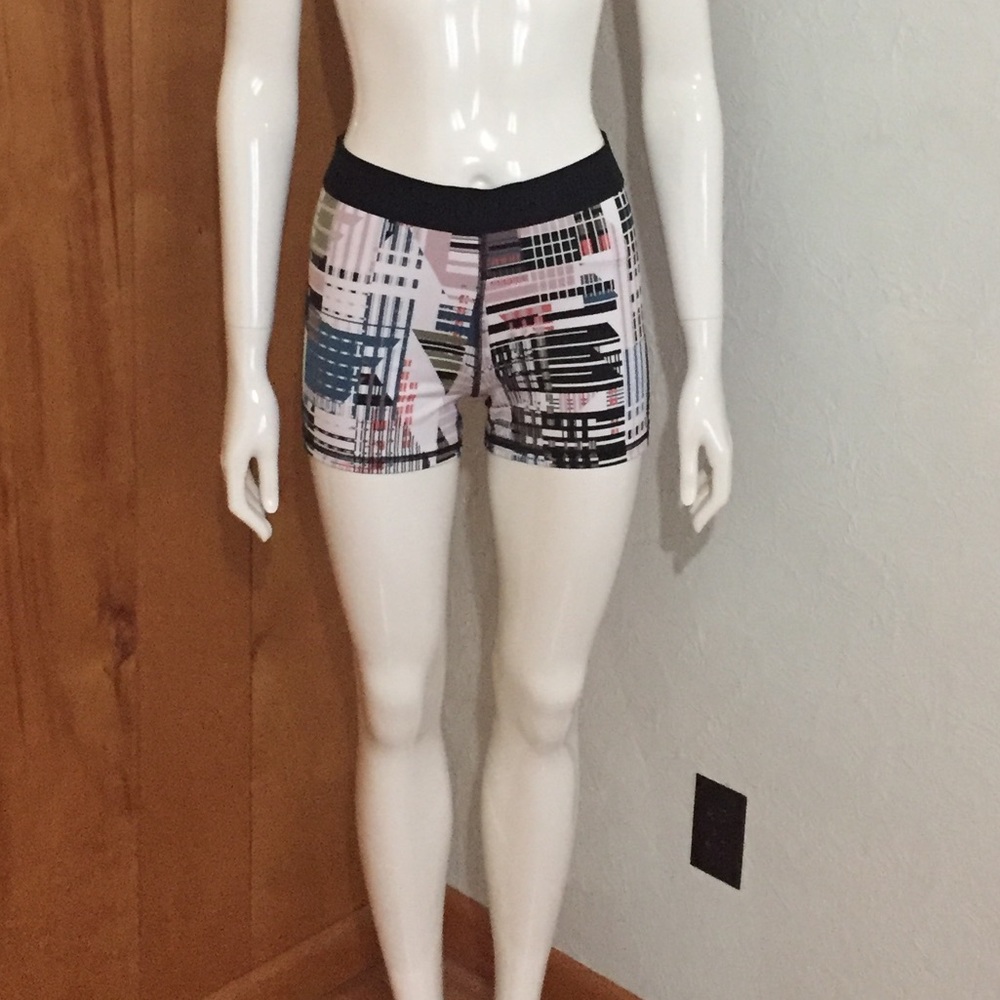 Victoria Secret Sport Shorts Size Medium